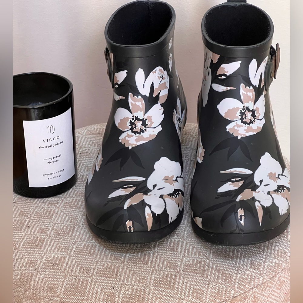 CHOOKA: Downtown Rosa Shortie Rain Boots US 8